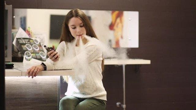 Ultimate Guide to Watching trực tiếp bóng đá Live Abroad and Finding Safer e cigarette alternatives for Sports Fans